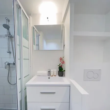 Apartment Charming With Elevator Access Near Luxembourg Gardens