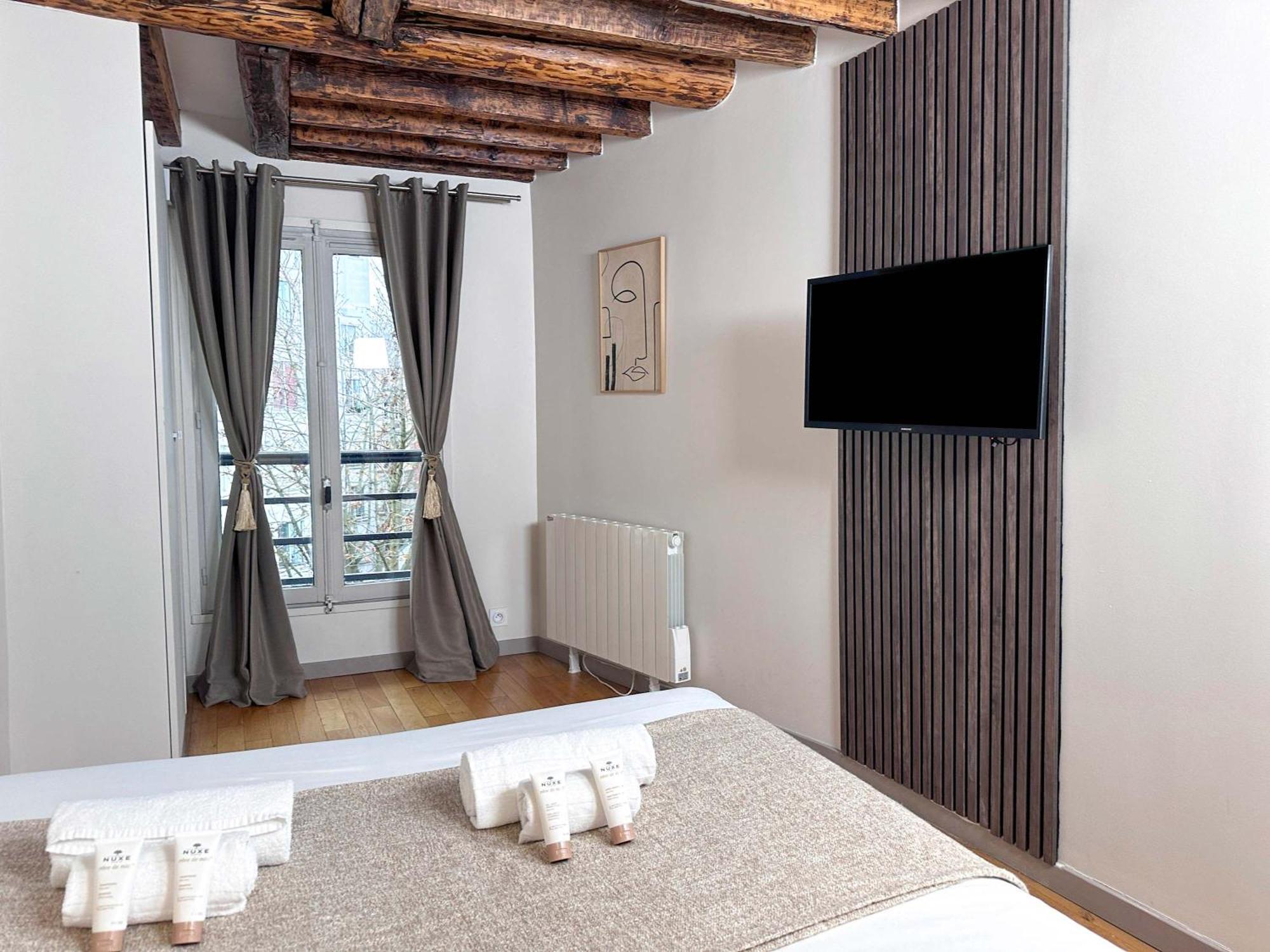 Authentic Flat Near Luxembourg Garden * Parigi